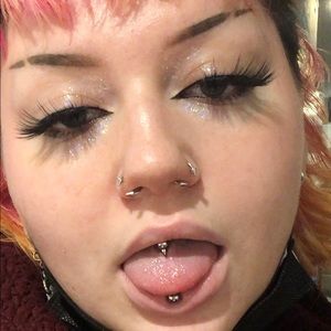 Meet your Posher, Gwendolyn